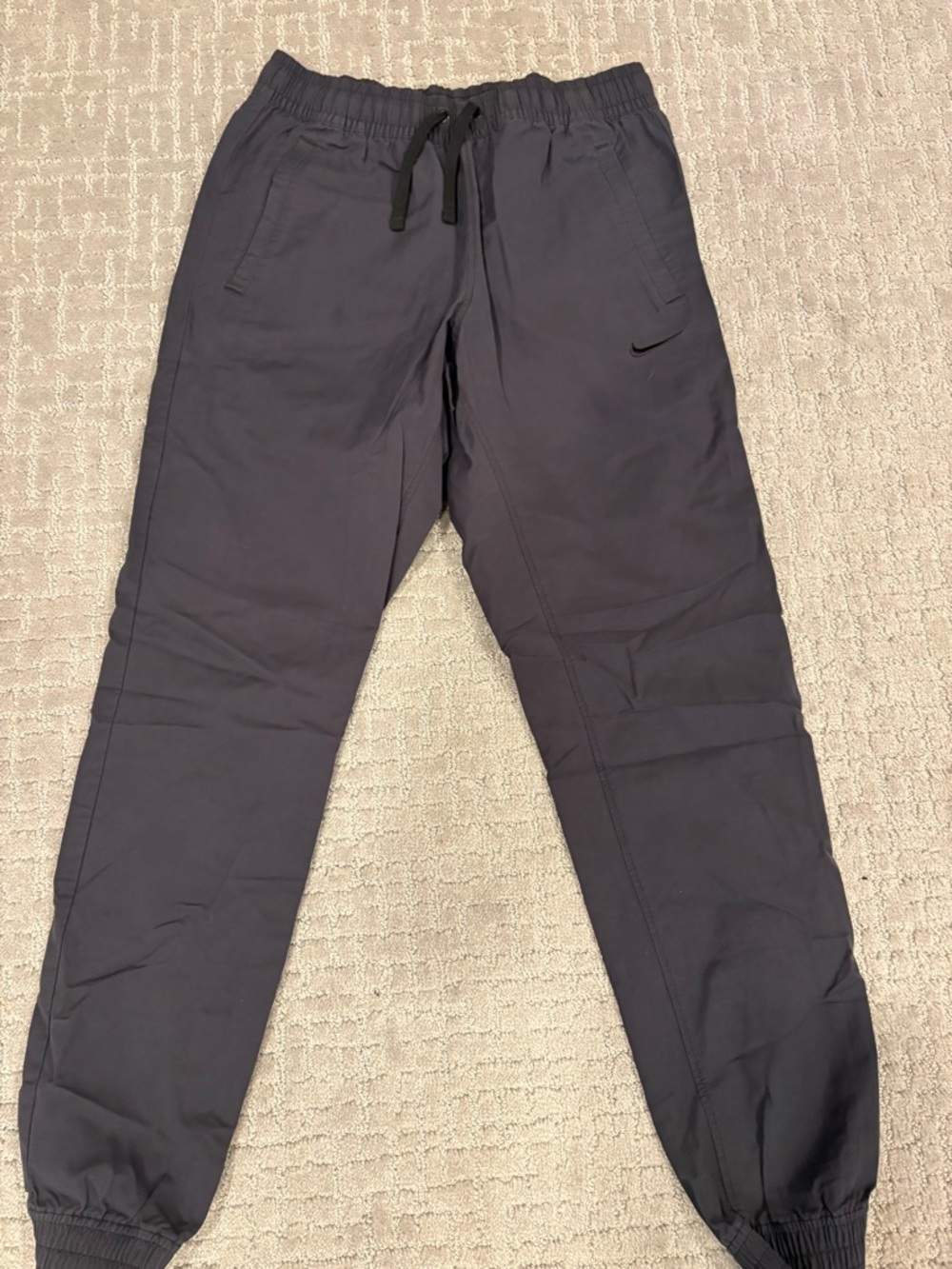Nike Men's Dark Gray/Black Jogger Sweatpants